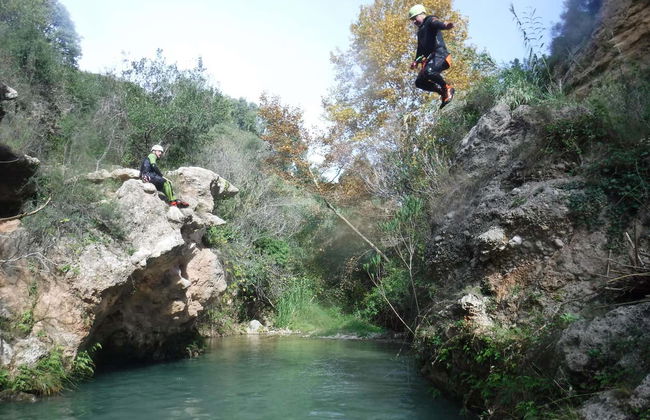 Canyoning in Gorgo de la Escalera - Photo 5