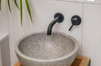 Spacious & Stylish StoneHous Cottage - Photo 24