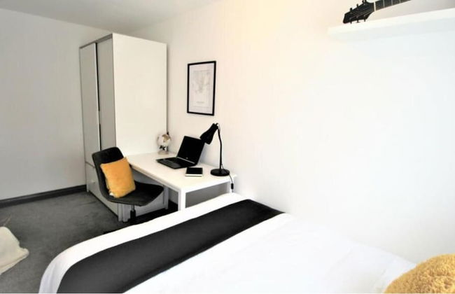 Rugby - Apartment - Sleeps 4 - Parking - Foto 7