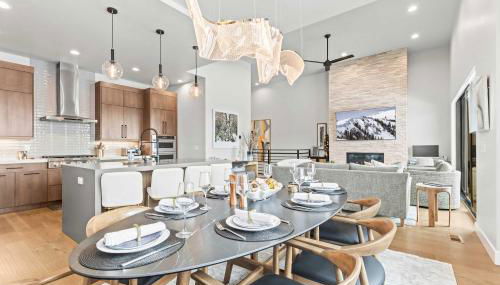 Luxury Lakeview Retreat A Jordanelle Gem in Hideout, Utah - Photo 3