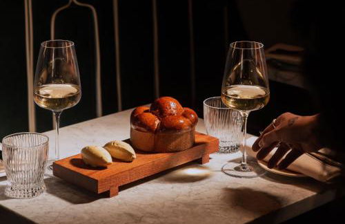 Small Studio with En Suite Bath & Kitchenette - Foto 15