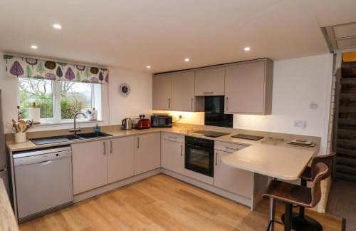 Orchard Cottage - Photo 11