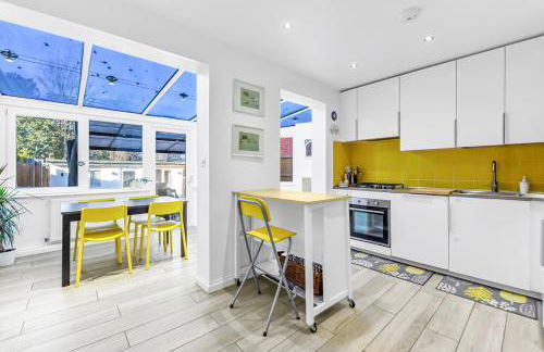 Family House in the Heart of Hanwell with 5 stars! - Foto 5