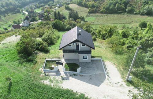 Deja View - Photo 48