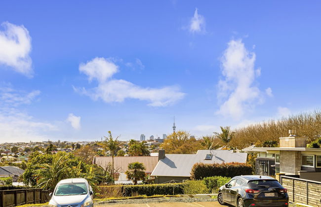 Riches Serendipity Home with Parking - Foto 14