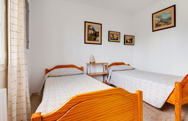 Deluxe Villa in Urbanització Bon Relax near Beach - Foto 14