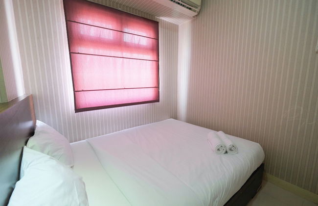 Homey and Relaxing 2BR Green Pramuka Apartment - Foto 1