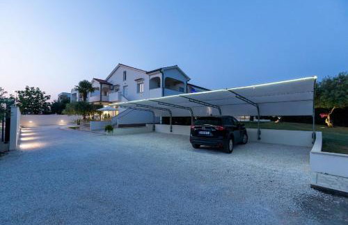 PALACE Apartments Poreč - Photo 2