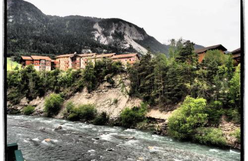 Place du Montagnard à Termignon - Foto 1