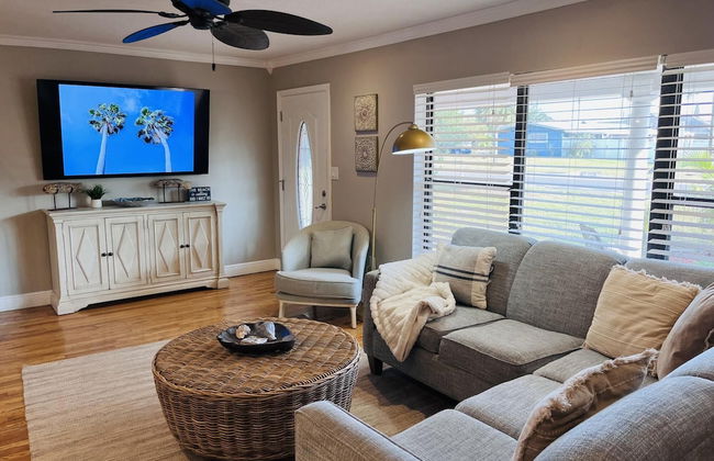 Kiss the Wave - Spacious 4BR 3BA w Pool hot tub - Foto 4