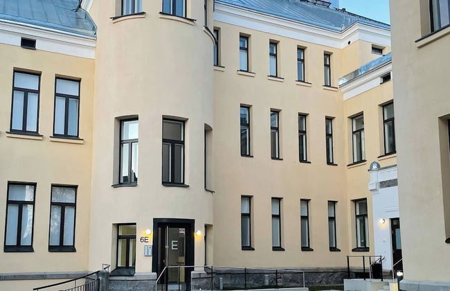 Historical 1BR Penthouse with Sauna - Photo 25