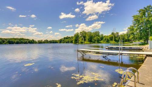Howe Retreat with Fire Pit and Private Boat Dock! - Foto 2