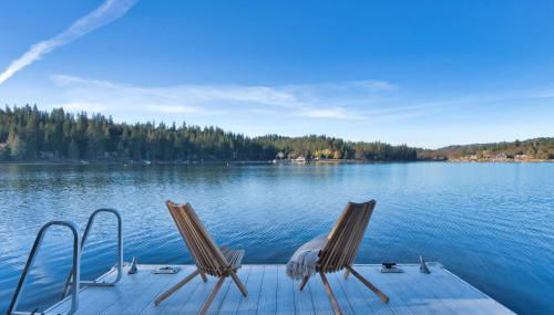 Lakefront Villa with 180 degree view private dock and boats - Foto 2