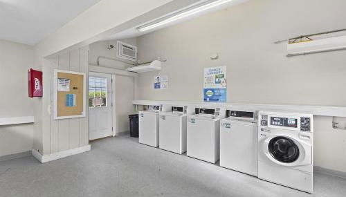 Out To Sea - Oceanfront 2 Bedroom, 2 Bath Condo - Foto 5