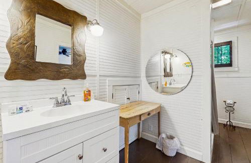 Dog-Friendly Cottage by the Beach with Private Pool, Pool Spa, & Free WiFi - Foto 16