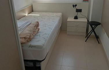 Apartamento cerca del centro con parking gratuito - Photo 11