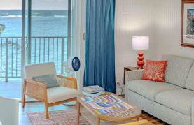 Beachfront Studio w Amazing Views - Photo 5