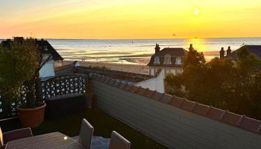 Appartement familial - 2 toits terrasses - vue mer - hyper centre d'Houlgate - Photo 4