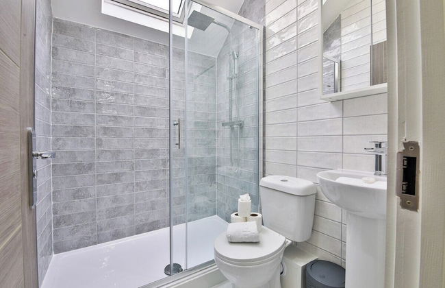 Modern 2 Bed House - Sleeps 4 - Foto 63