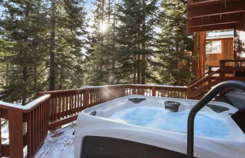 Luna Cabin - 5BR Hot Tub A/C Game Room EV Charger - Foto 6