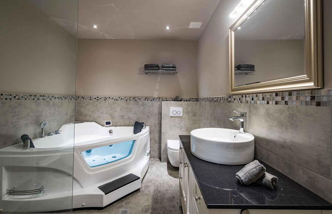 NEW The Yellow House - Renovated Monumental Penthouse - Foto 10