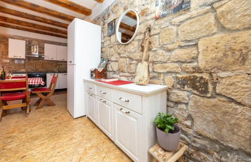 Beautiful Apartment In Hrvace With Wifi - Foto 17