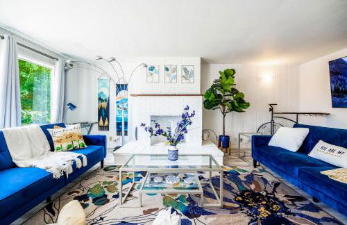 Fresh & Comfy House with Hot Tub, Pool Table, & BBQ - Foto 8