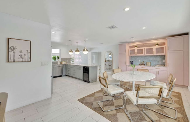 Poolside Paradise Dock & Pool! - Foto 36