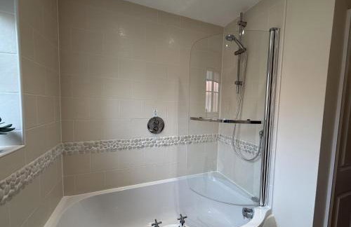 Seaside Cottage, The Bay, 2 bedrooms, patio, parking nearby, 2 dogs welcome - Foto 13