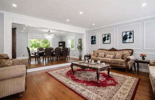 Spacious 6BR Getaway Game Room Firepit NYC - Foto 1