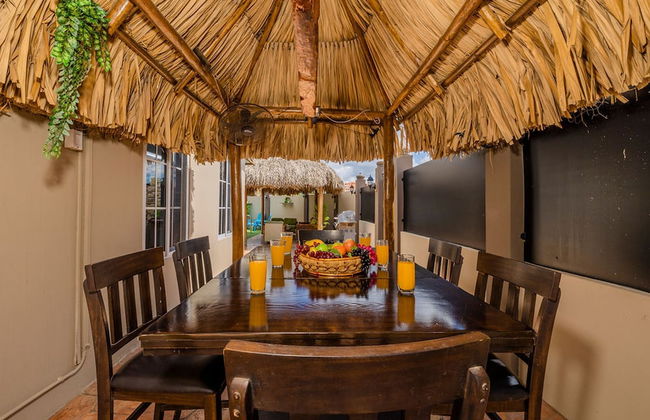 Urban 5BR Private Pool Getaway 10 Min- Bch - Foto 5