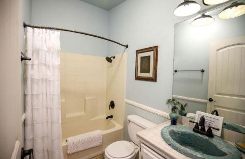 Pet Friendly Fantastic Secluded Cottage with Hot-tub in Rainbow, California - Foto 25