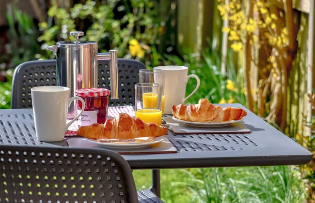 Causey Lodge Superb Comfy Home in Exeter - Photo 1