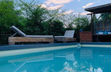 Unique wooden villa with pool - Foto 9