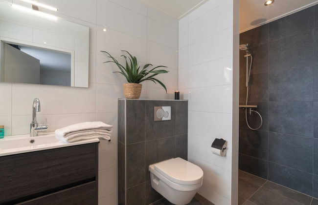 Design Apartment in Zeeland With its own Wellness - Photo 69