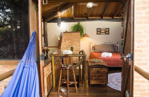 Casa de Hospedes Chalé Rustico com Banheira e Piscina Privativa a 1h de SP Espaço Totalmente Privativo - Foto 72