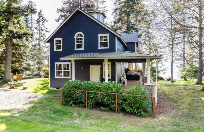 Westside Waterfront View Home - Avantstay Hot tub - Foto 41