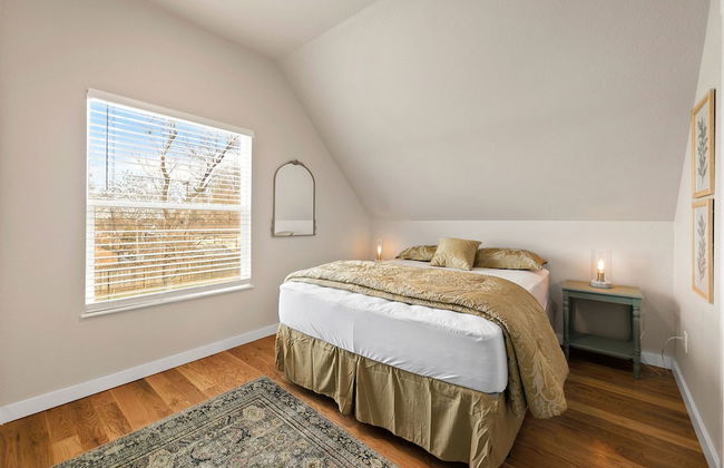 Bright and Stylish Home Great Central Location! - Foto 3