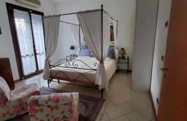 La Mimosa - Photo 16