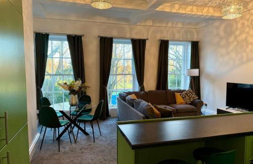 Beautiful Grade 2 Home in centre of Newcastle-St James Park FREE CITY PARKING - Foto 4