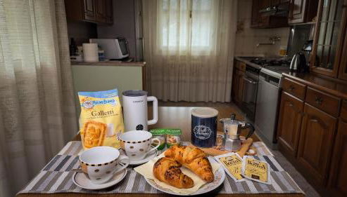 Casa Luna appartamento alle Terme con 3 Camere da Letto vicino alla Stazione - Foto 5