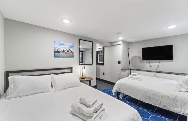 Historic DC Gem Spacious Rowhouse Private Patio - Photo 40