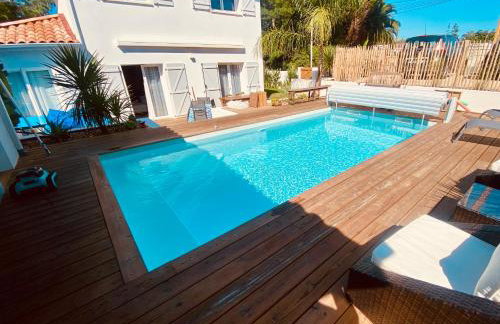 Villa exceptionnelle à Bayonne avec piscine et parking privée - Photo 1