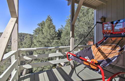 Luxe Escape with Decks, Mtn Views, Game Room! - Foto 34