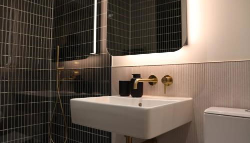 Luxury 2 Bed 2 Bath City Apartment - Foto 2