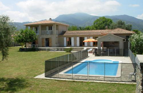 Villa mit grosser Sommerküche und Pool, 8 Minuten zum Sandstrand Cap Sud - Foto 1