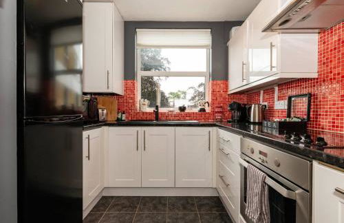 City Convenience The Complete Package Teddington - Pass the Keys - Foto 4