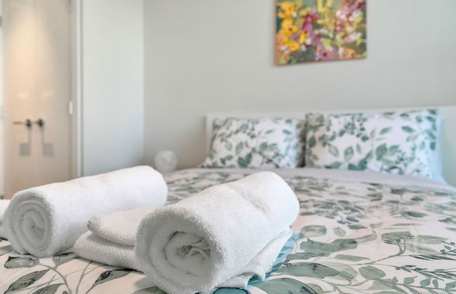 Modern Townhouse at Marine by Elevate Rooms - Photo 6