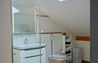 Ferienhaus Am Weitfeld - Ruheoase mit Garten & Bergblick nahe Salzburg - Foto 15