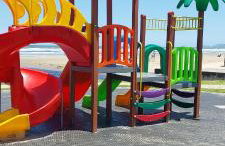 CASA DE PRAIA COM DUAS PISCINAS E GARAGEM - Foto 17